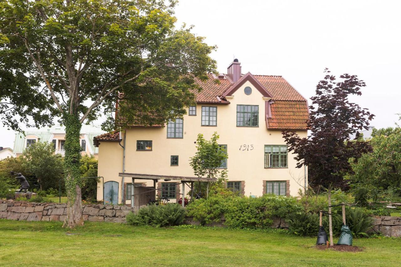 Villa Waering Husrum & Frukost Varberg Extérieur photo