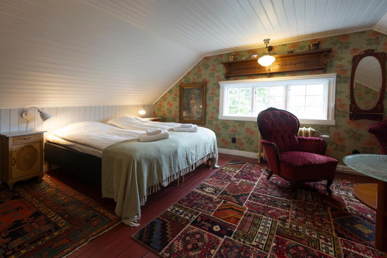Villa Waering Husrum & Frukost Varberg Extérieur photo
